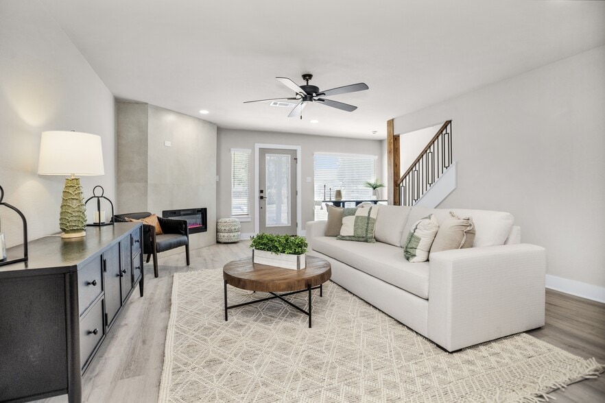 More Photos Of 17578 Highway 105, Montgomery Hotel For Sale