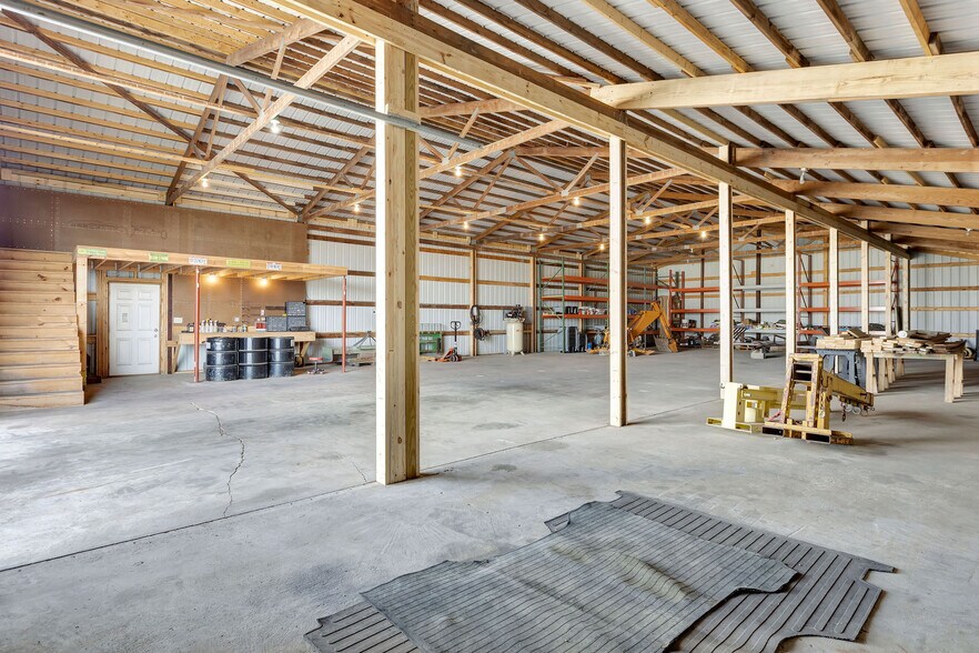 More Photos Of 7754 S State Route 73, Wilmington Flex For Sale