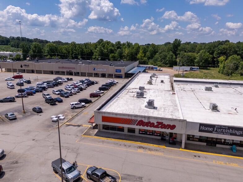 More Photos Of 677 W Church St, Lexington Unknown For Lease