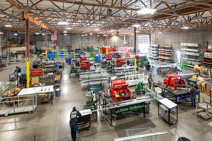 More Photos Of 4829 S 38th St, Phoenix Warehouse For Lease