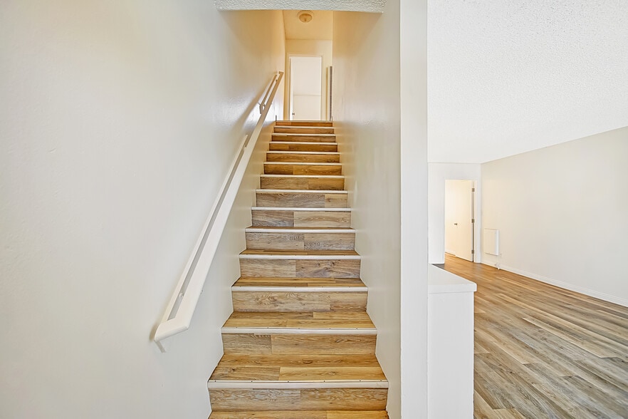 More Photos Of 6565 Sabado Tarde, Goleta Apartments For Sale