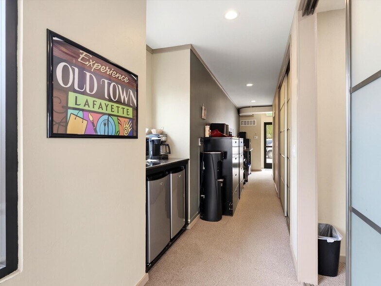 More Photos Of 109 N Public Rd, Lafayette Freestanding For Sale