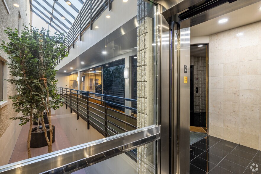 More Photos Of 47 Maple St, Summit Office For Sale