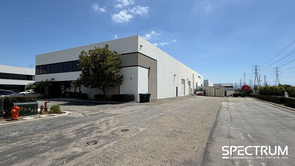 More Photos Of 1575 N Main St, Orange Warehouse For Sale