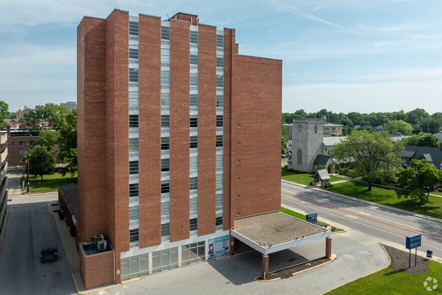 More Photos Of 3266 N Meridian St, Indianapolis Medical For Lease