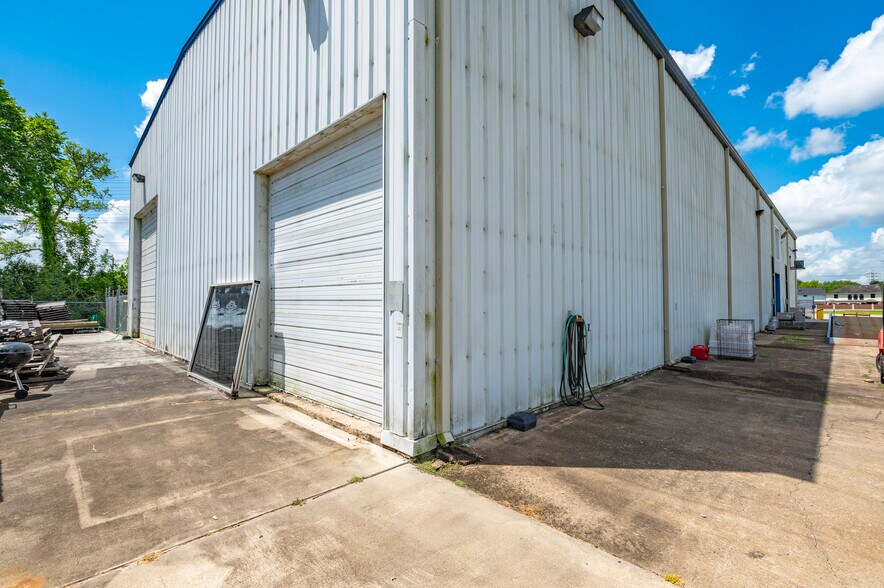 More Photos Of 1340 Highway 3, League City Freestanding For Sale