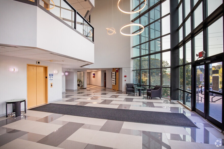 More Photos Of 1200 Veterans Memorial Hwy, Hauppauge Office For Lease