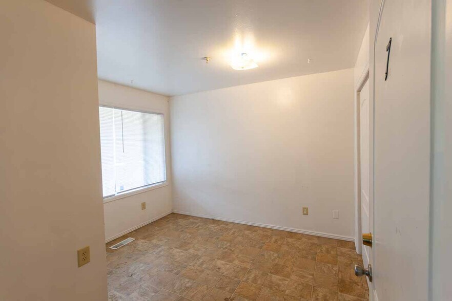 More Photos Of 101 Buckingham St, Fort Collins Apartments For Sale