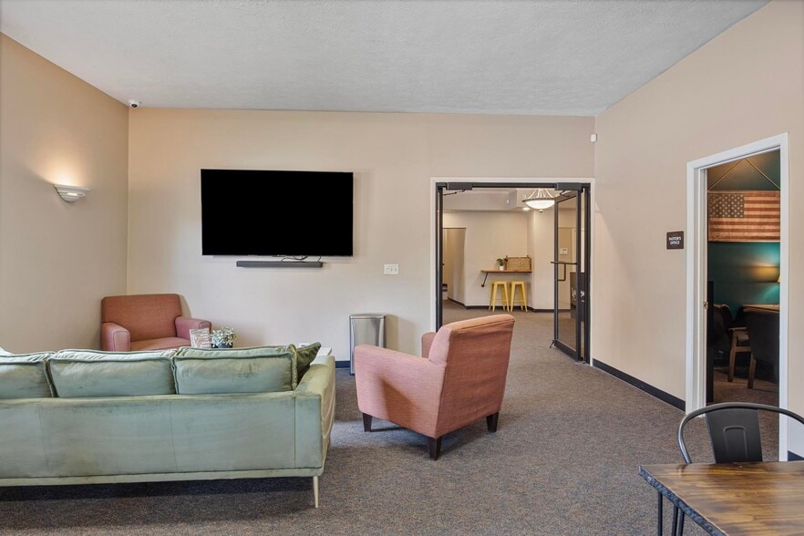 More Photos Of 1707 J St, Omaha Specialty For Sale