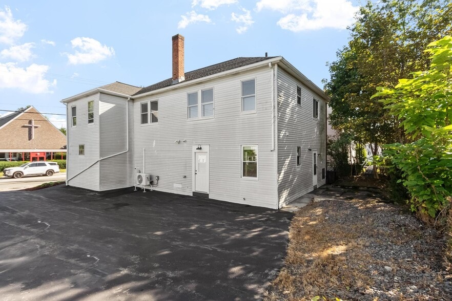More Photos Of 158 Fairhaven Rd, Worcester Storefront Retail Residential For Sale