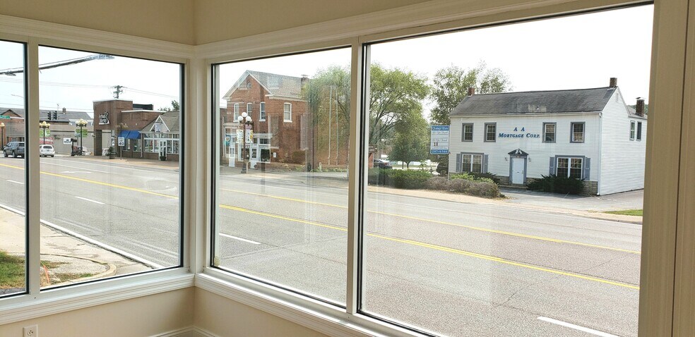 More Photos Of 14319 Manchester Rd, Ballwin Freestanding For Lease