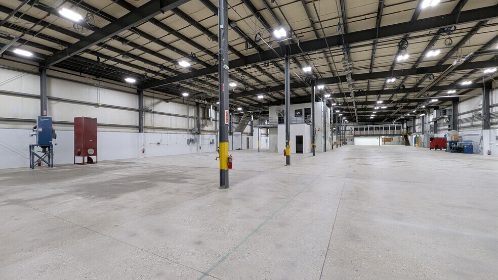 More Photos Of 2155 Traversefield Dr, Traverse City Manufacturing For Lease