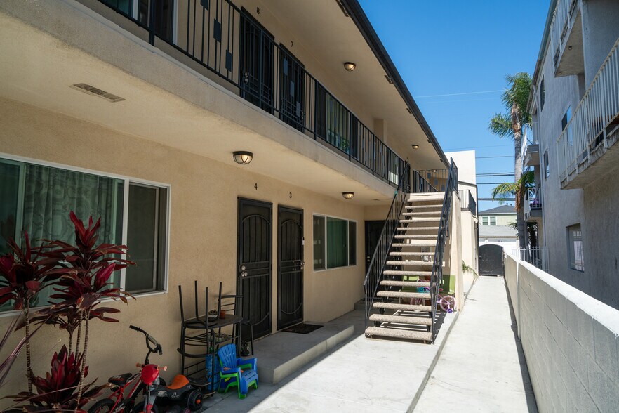 More Photos Of 1545 Obispo Ave, Long Beach Apartments For Sale