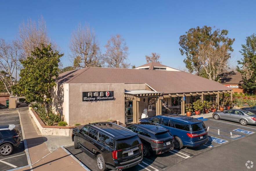More Photos Of 4762-4960 Irvine Blvd, Irvine Unknown For Lease