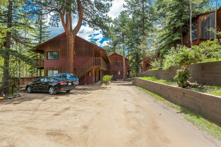 More Photos Of 1820 Fall River Rd, Estes Park Hotel For Sale