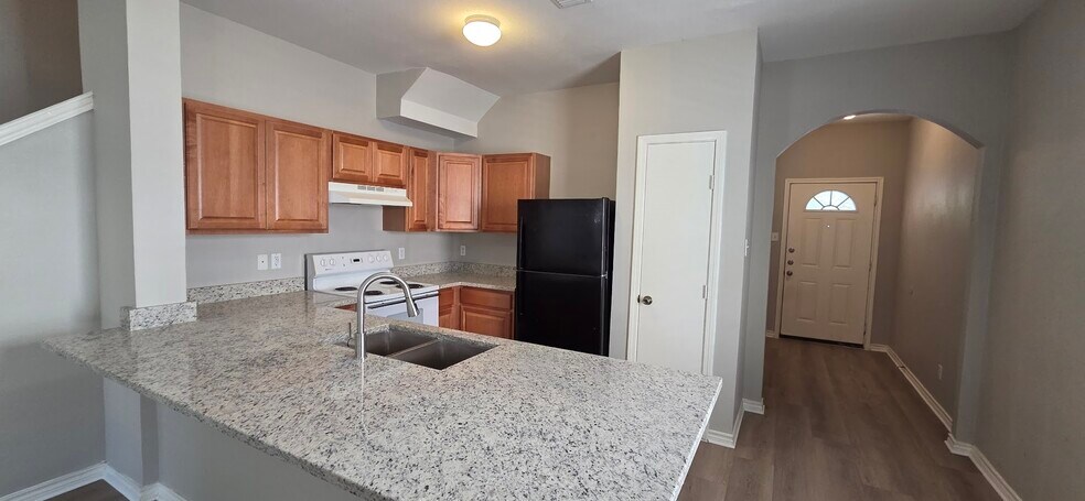 More Photos Of 7810 Kingsbury Wood, San Antonio Multifamily For Sale