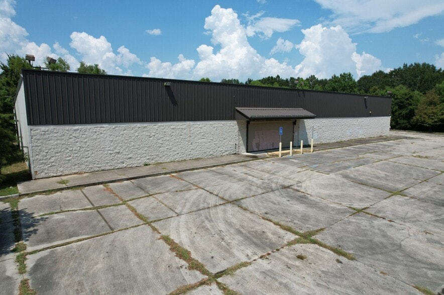 Primary Photo Of 3939 Choctaw Dr, Baton Rouge Freestanding For Lease