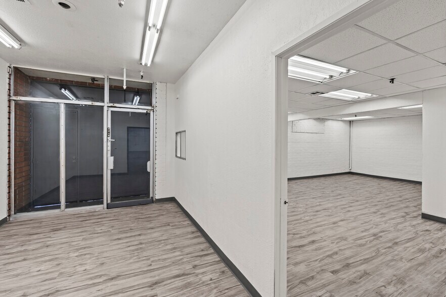More Photos Of 3301 Maple Ave, Los Angeles Unknown For Lease