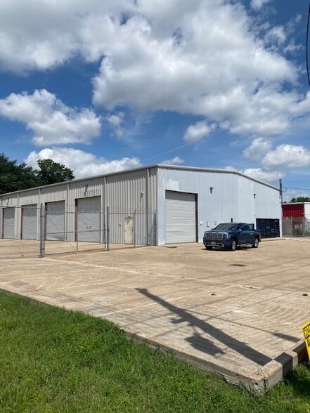 Primary Photo Of 13310 Fondren Rd, Houston Warehouse For Lease