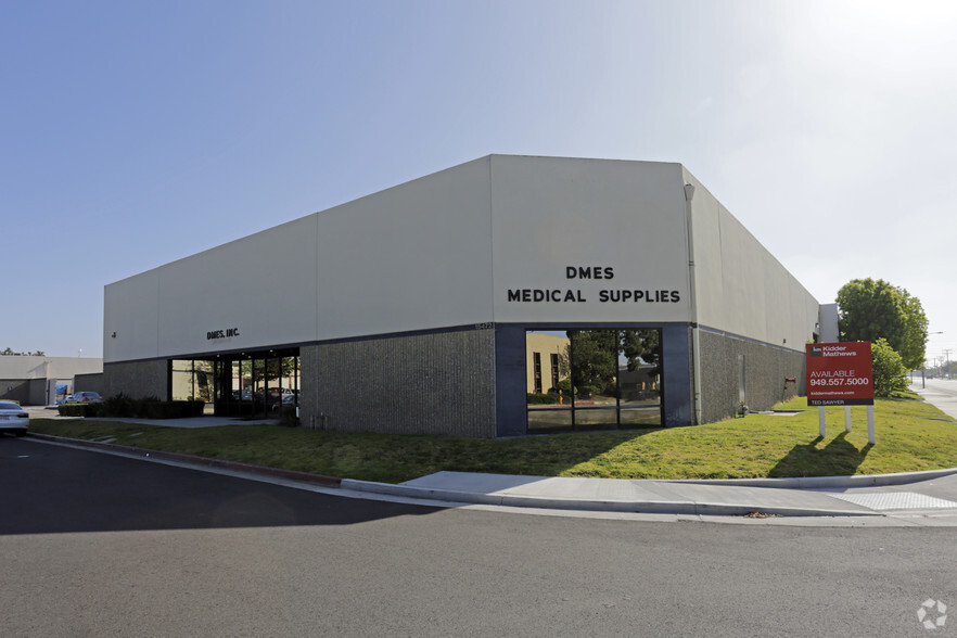 Primary Photo Of 15472 Chemical Ln, Huntington Beach Manufacturing For Lease