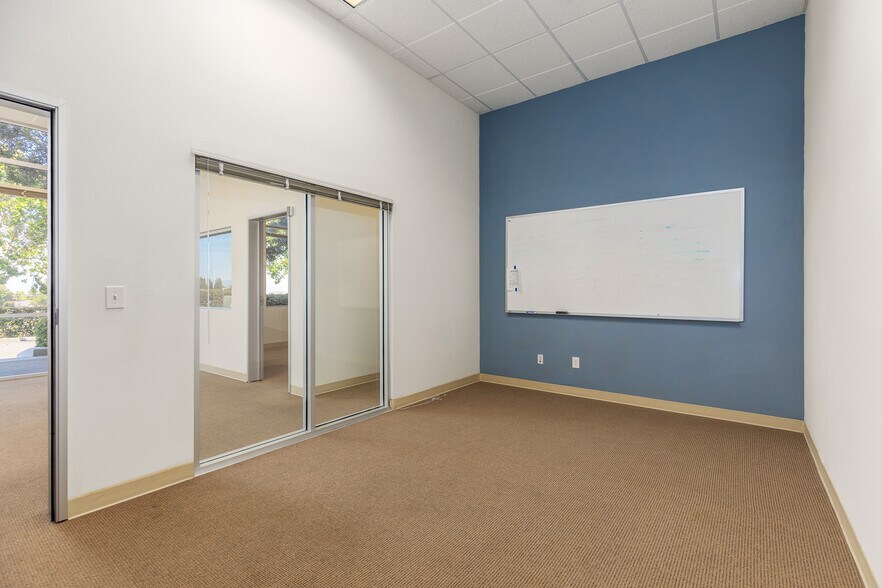 More Photos Of 909-943 Corporate Way, Fremont Research And Development For Lease