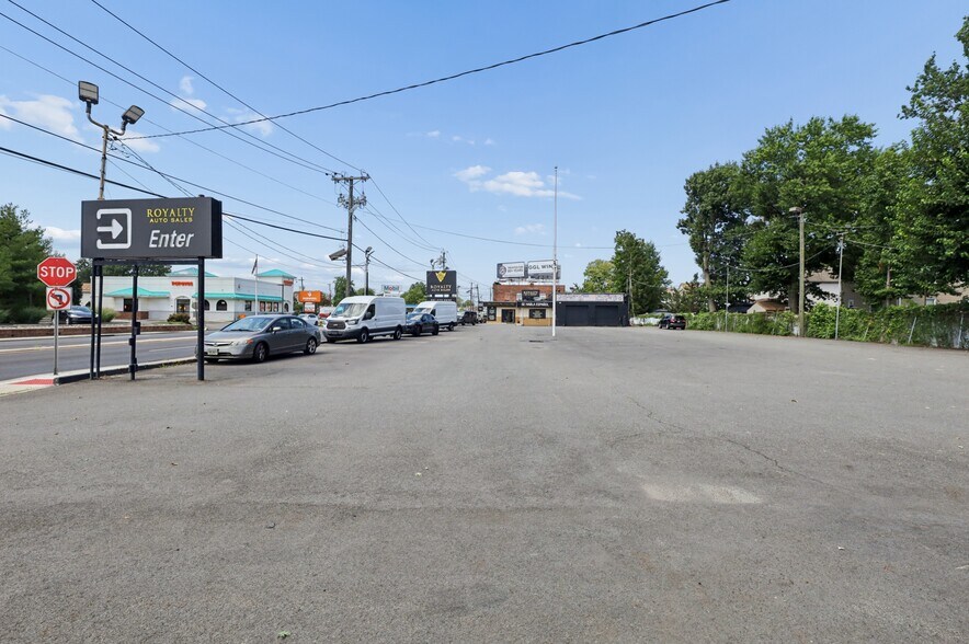 More Photos Of 120-140 US Highway 46, Little Ferry Auto Dealership For Sale