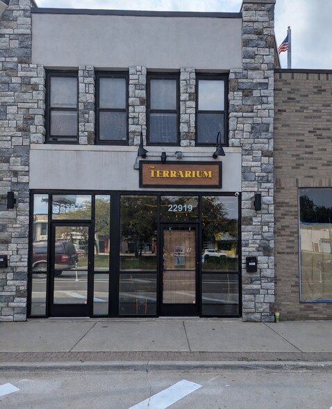 Primary Photo Of 22917-22919 Woodward Ave, Ferndale Storefront Retail Residential For Sale
