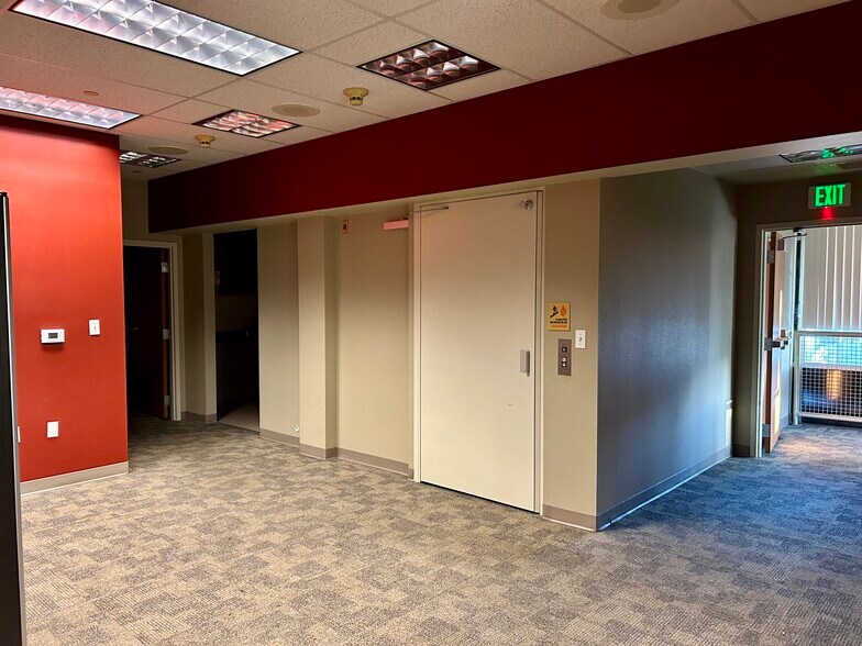 More Photos Of 9 S El Dorado St, Stockton Office For Sale