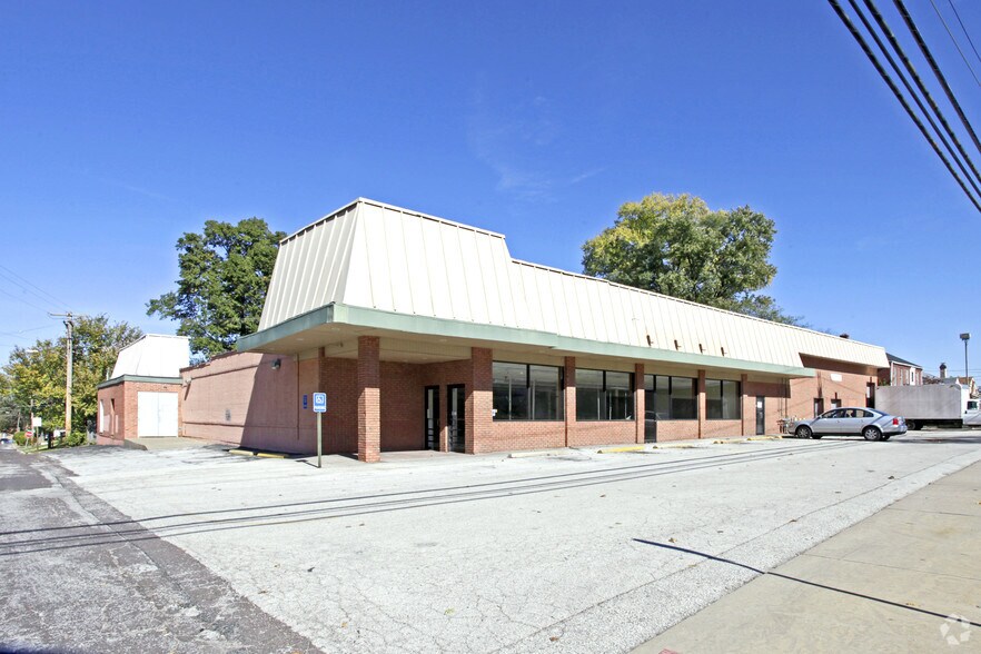 More Photos Of 10041-10055 Lackland Rd, Overland Freestanding For Sale