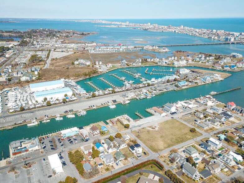 More Photos Of 12907 Harbor Rd, Ocean City Marina For Sale