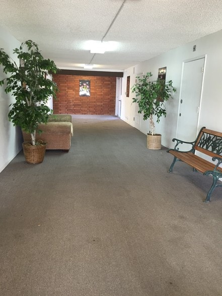 More Photos Of 43823-43843 10th St W, Lancaster Medical For Lease