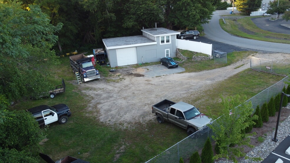 More Photos Of 9-19 King St, Old Saybrook Light Manufacturing For Sale