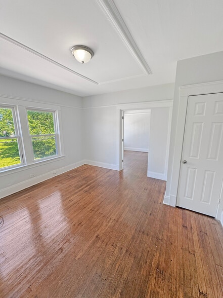 More Photos Of 1156 Carl Ave, Cleveland Apartments For Sale