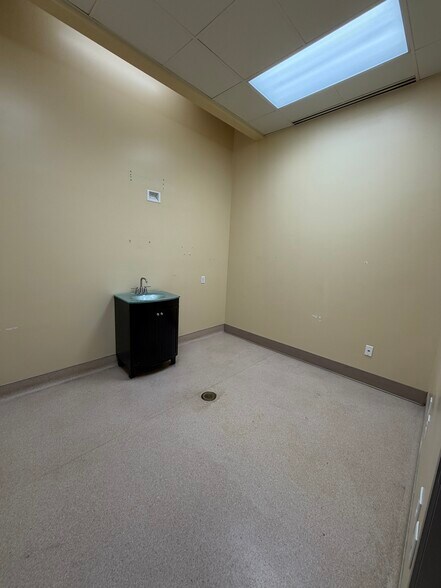 More Photos Of 4852 E Baseline Rd, Mesa Research And Development For Sale