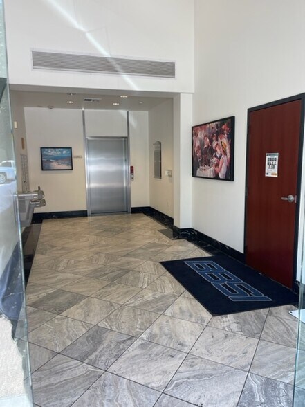 More Photos Of 1111-1115 I St, Modesto Storefront Retail Office For Lease