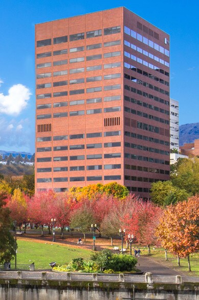 More Photos Of 1 SW Columbia St, Portland Office For Sale