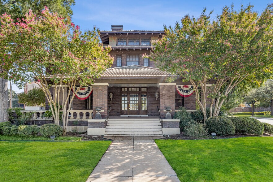 Primary Photo Of 1119 Pennsylvania Ave, Fort Worth Loft Creative Space For Sale