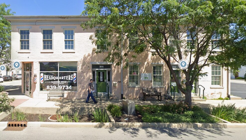 Primary Photo Of 108 E Main St, Plainfield General Retail For Lease