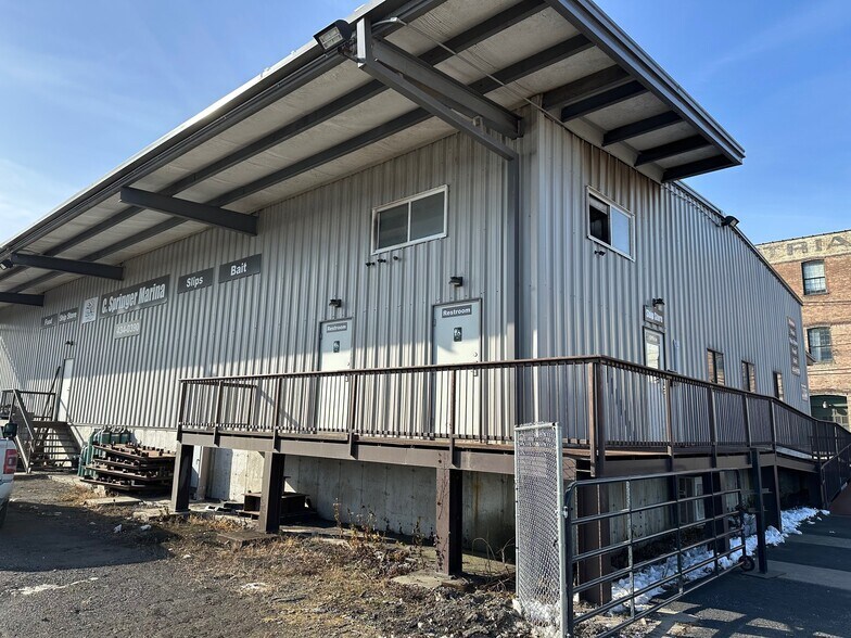 More Photos Of 5 Broadway, Albany Marina For Sale