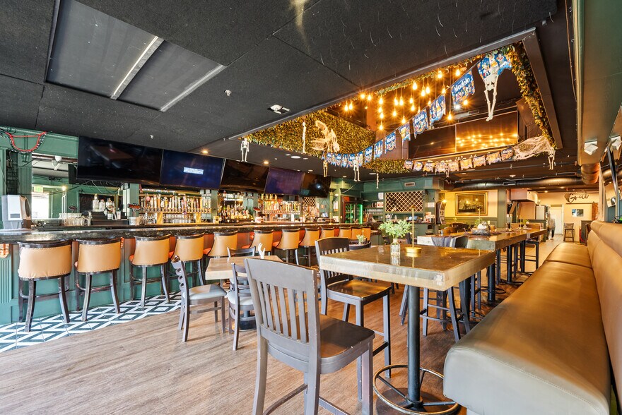 More Photos Of 197 E 2nd St, Pomona Bar For Sale