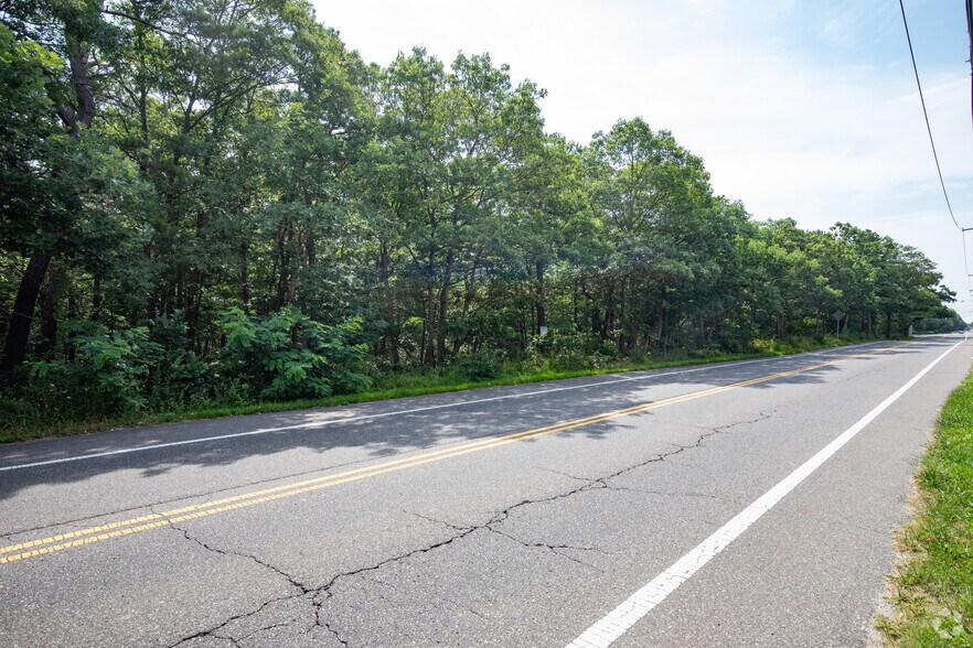 More Photos Of 1420 Lincoln Ave, Holbrook Land For Sale