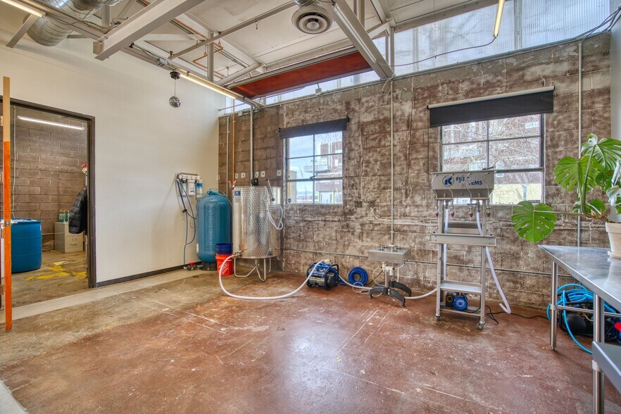 More Photos Of 3455 Ringsby Ct, Denver Loft Creative Space For Lease