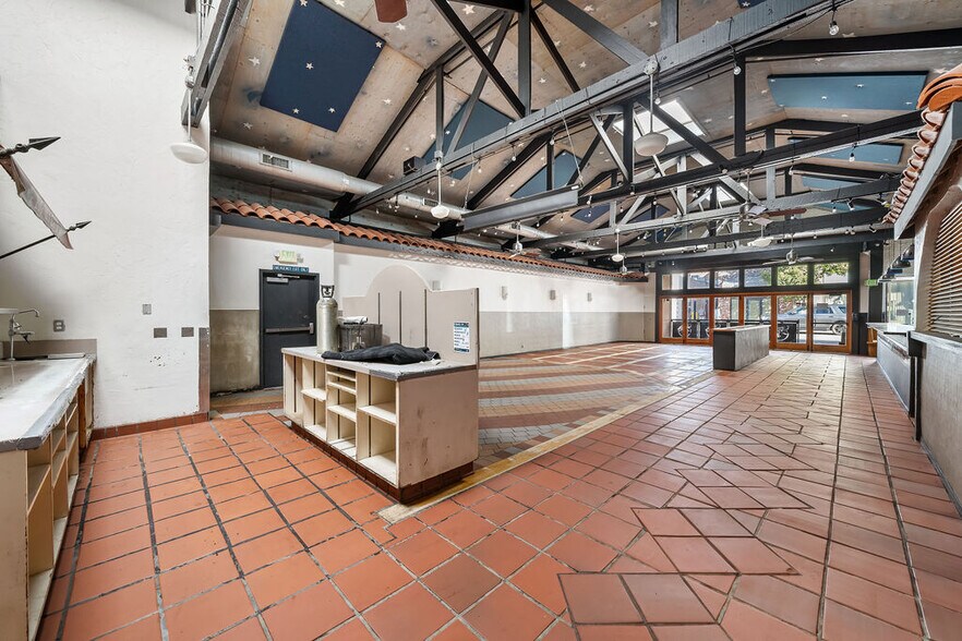 More Photos Of 1121 Broad St, San Luis Obispo Restaurant For Sale