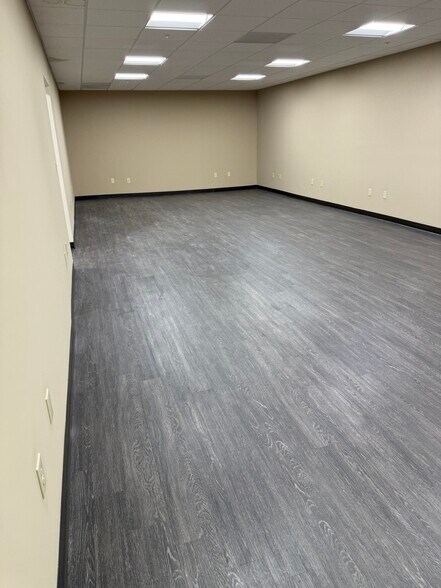 More Photos Of 1458-A N Lee Trevino Dr, El Paso Healthcare For Sale