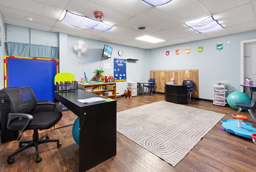 More Photos Of 1003 Wyoming Ave, Forty Fort Medical For Sale