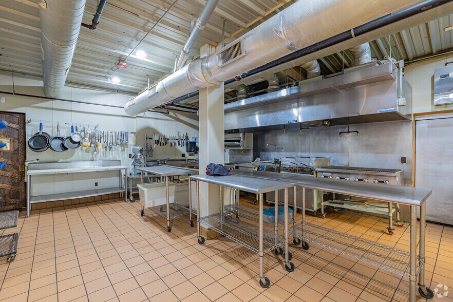 More Photos Of 468 SW 24th Ave, Goldsby Lodge Meeting Hall For Sale