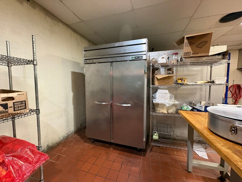 More Photos Of 762 Roebling Ave, Trenton General Retail For Sale