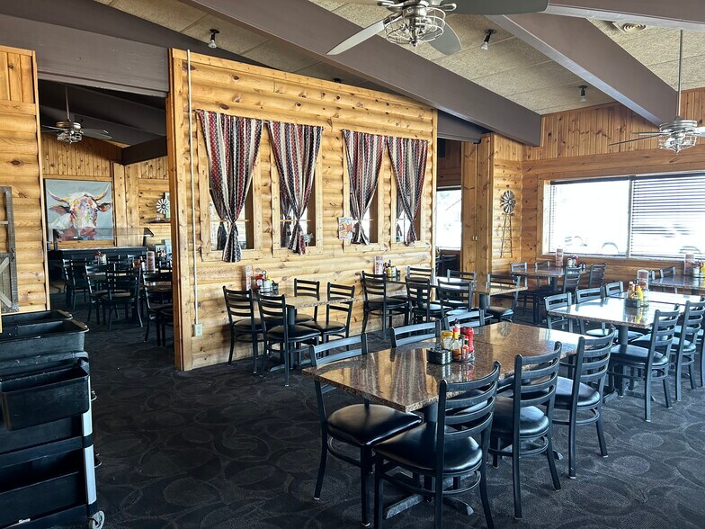 More Photos Of 1120 E Main St, Mandan Restaurant For Sale