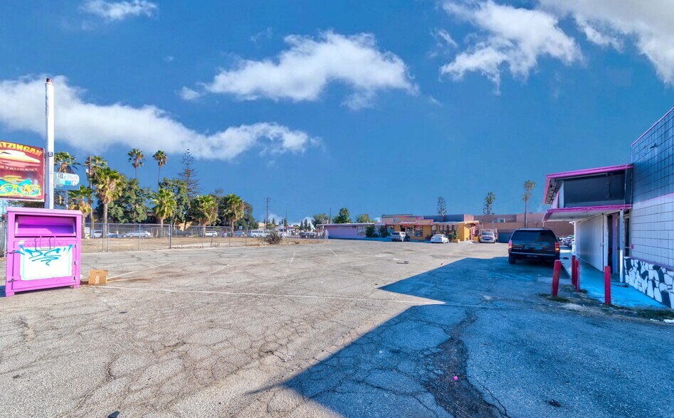 More Photos Of , Pomona General Retail For Sale