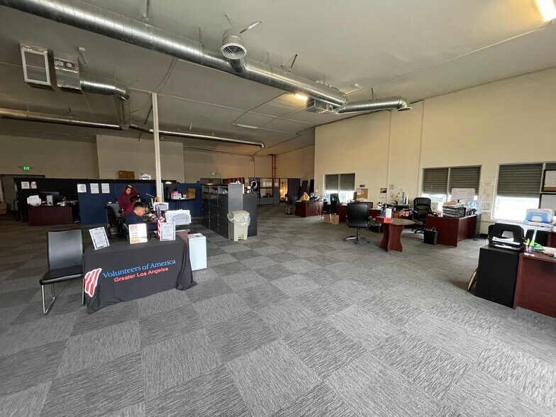 More Photos Of 961 W Compton Blvd, Compton Freestanding For Sale